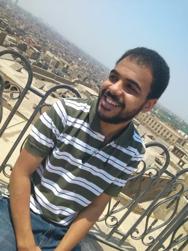صورة شريف حسن