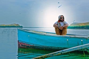 أحمد مكي أغلى من الياقوت مراجعة معازف