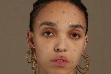 إف كاي إيه تويجز معازف FKA TWIGS ma3azef