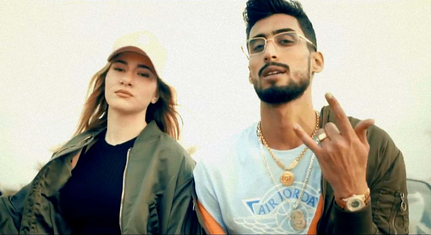 علاء يوزد تو a.l.a الكاسترو الزمرة معازف مراجعة