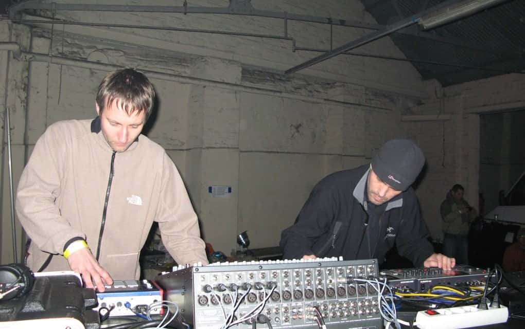 أوتكر كلاسيكيات موسيقى إلكترونية آي دي إم معازف Autechre Electronic Music Intelligent Dance Music IDM Ma3azef