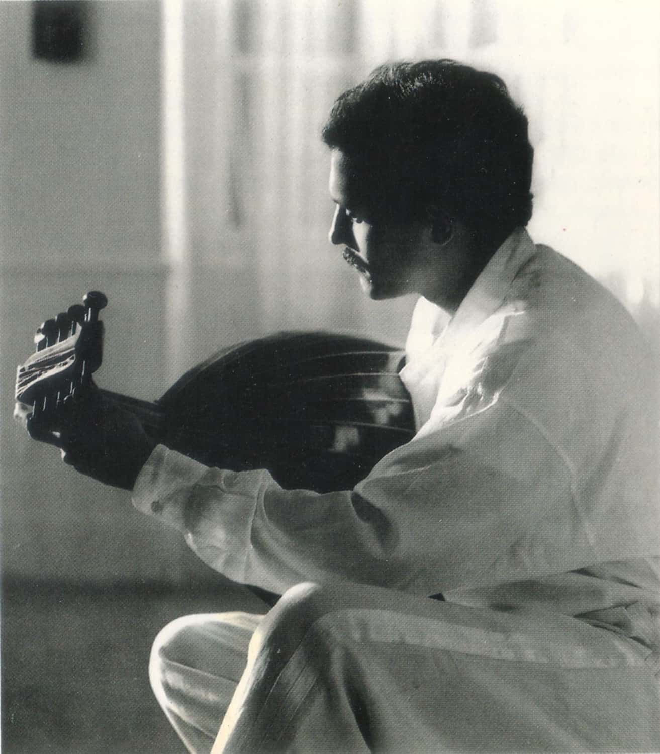 Anouar Brahem Oriental Jazz Souvenance Arabic Spring Ma3azef أنور ابراهم جاز شرقي استذكار الربيع العربي معازف