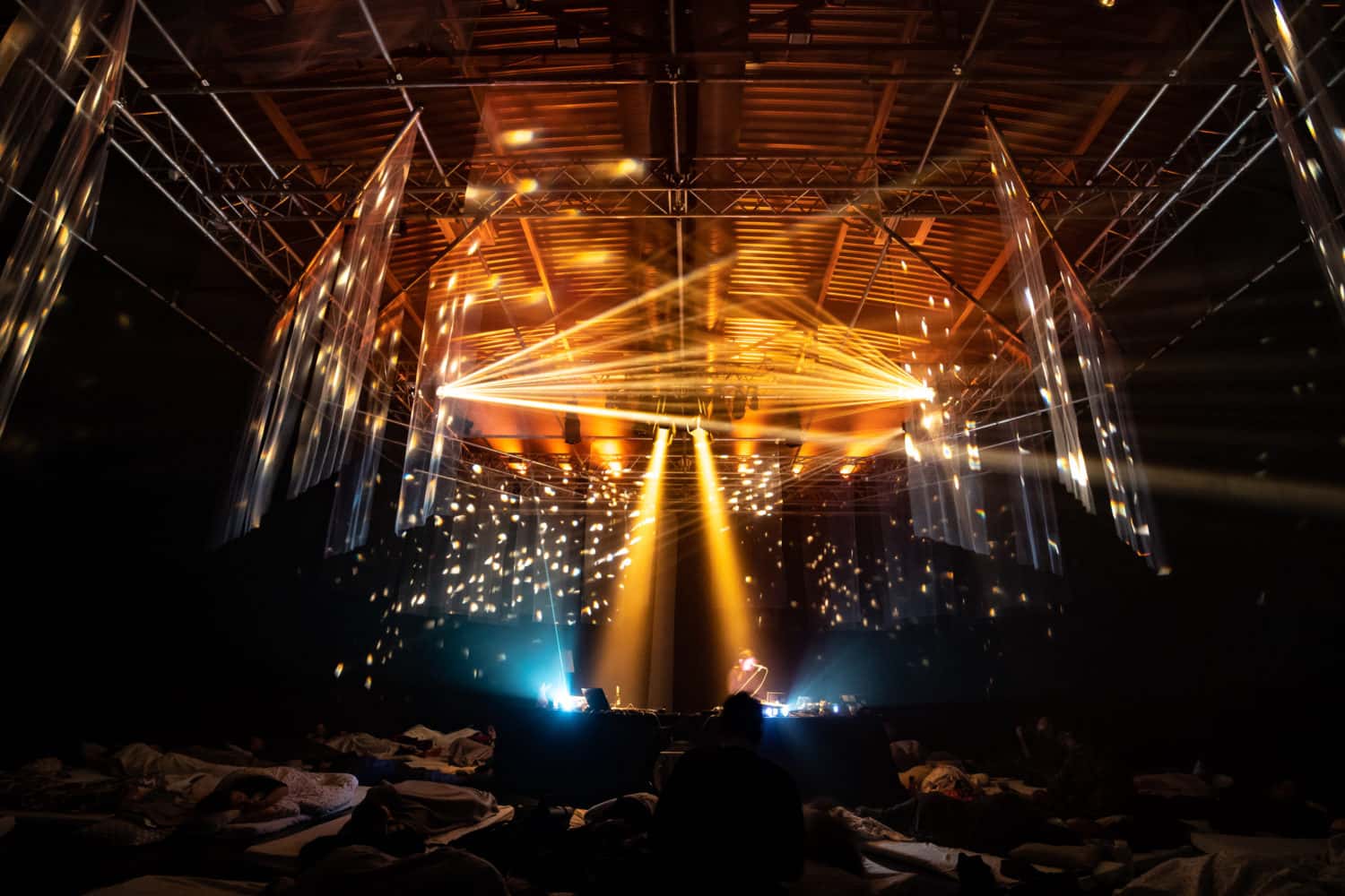 Genot Centre Quantum Natives Silent Night Event Ma3azef كوانتم نايتفز جينوت سنتر ليلة صامتة معازف