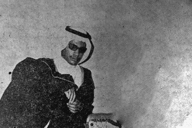 منبوذ الجزيرة | أسطورة بشير حمد شنان